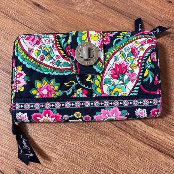 Vera Bradley Handbags - Vera Bradley wallet